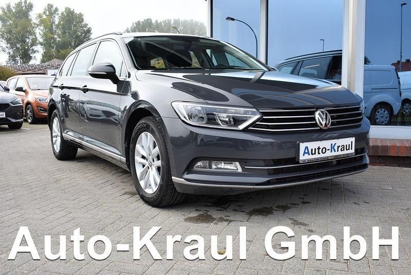 Grau Gebraucht 2017 VW Passat Comfortline Kombi | 18.349 € (Fairer Preis) - Bild 1/4