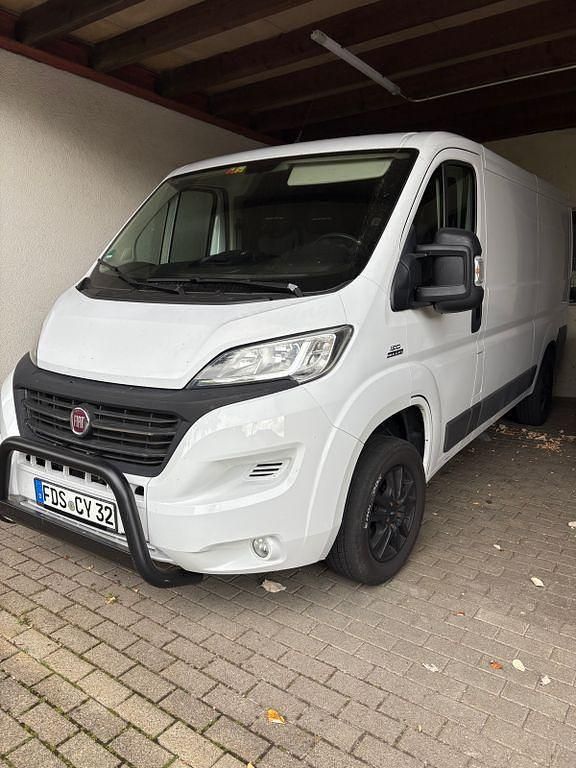 Weiß Gebraucht 2016 Fiat Ducato Van | 20.690 € (Teuer) - Bild 1/4