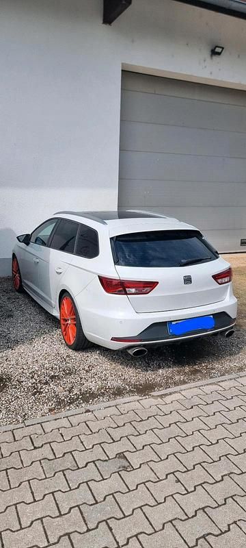 Gebraucht Seat Leon ST CUPRA 280 PS (205 kW) 2015 Weiß Kombi