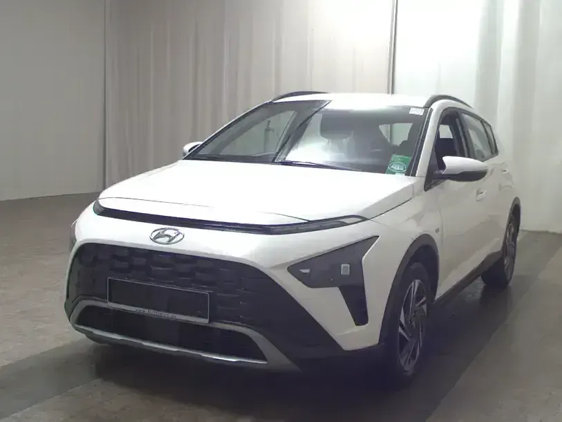 Gebraucht Hyundai Bayon Trend 120 PS (88 kW) 2023 Weiss SUV