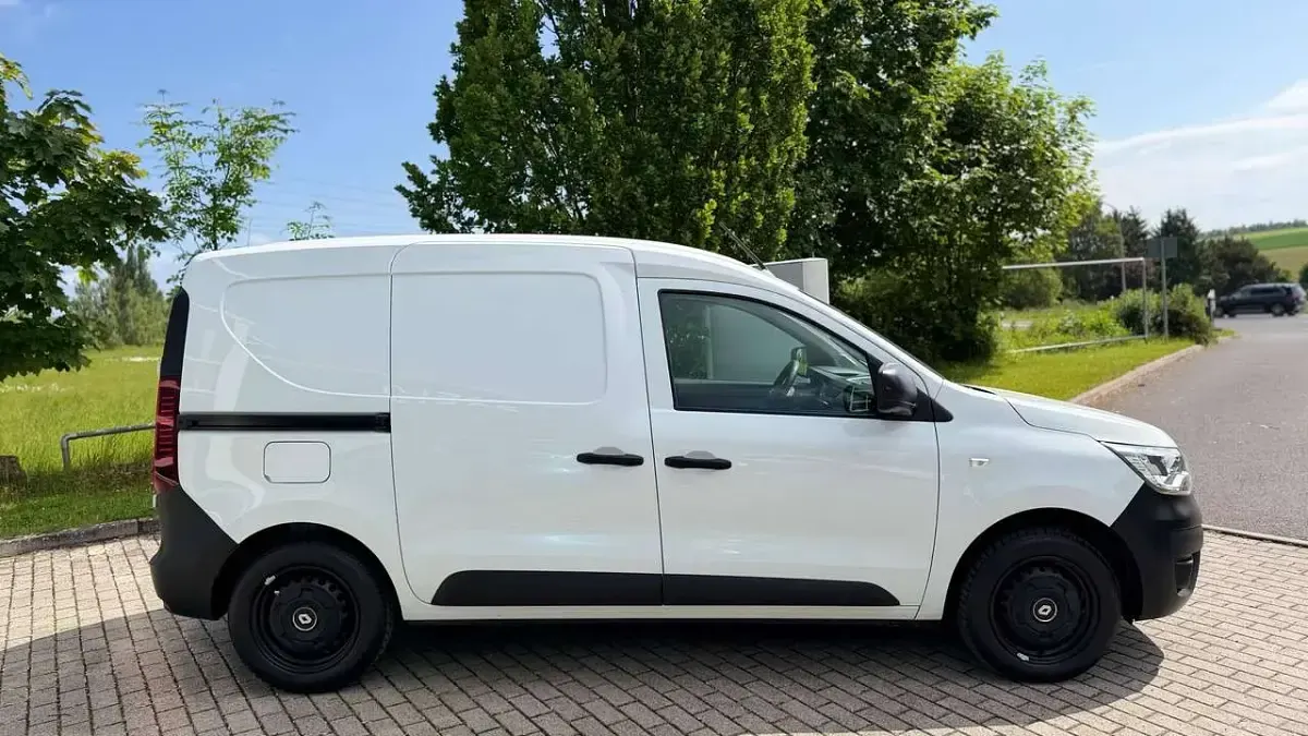 Gebraucht Renault Express 95 PS (69 kW) 2021 369 arktisweiß Van / Kleinbus