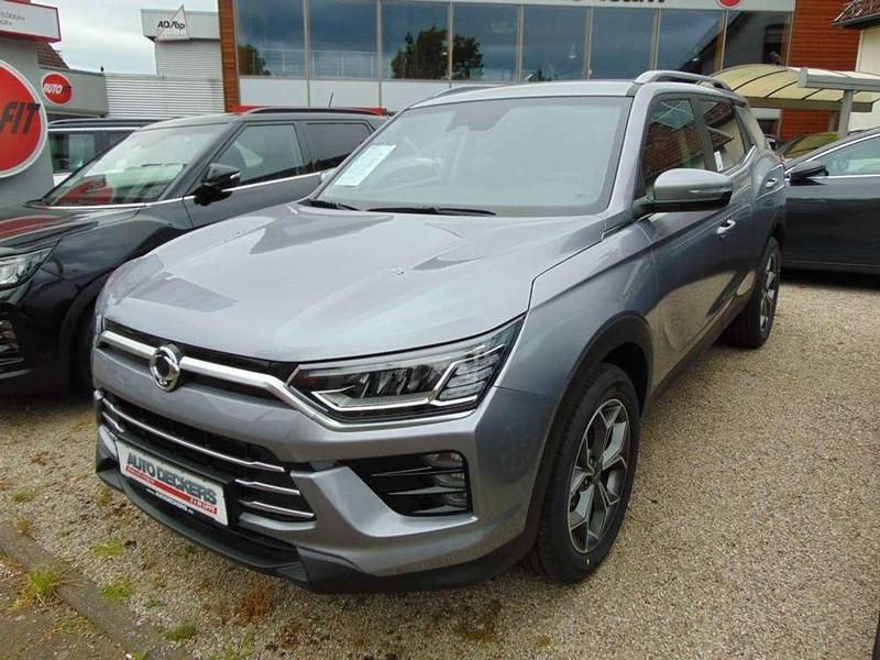 Iron metal Neu 2025 Ssangyong (KGM) Korando SUV | 32.690 € - Bild 1/4