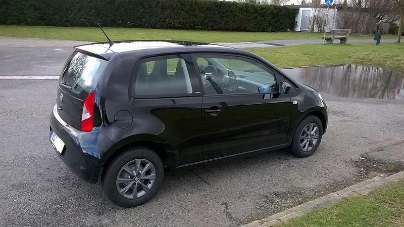 Gebraucht Seat Mii I-Tech 60 PS (44 kW) 2014 Schwarz Kleinwagen