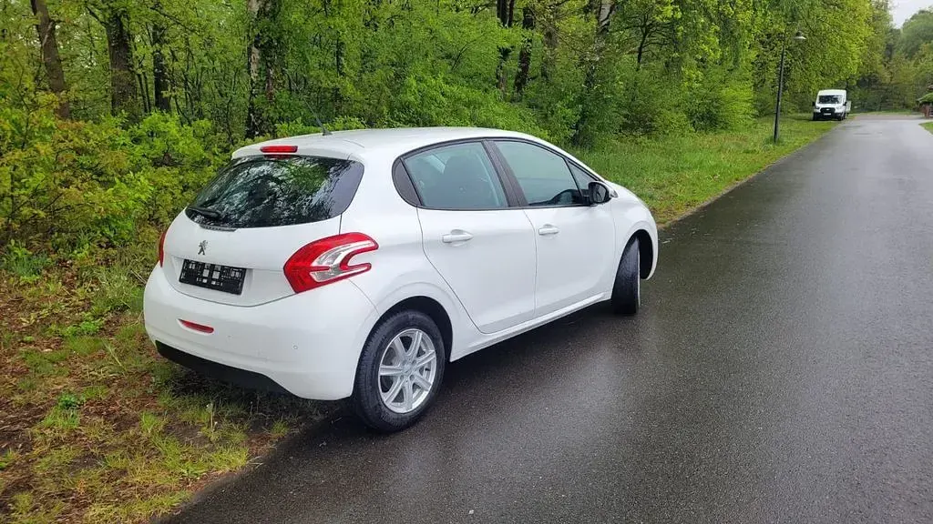 Brugt Peugeot 208 Access 82 HK (60 kW) 2014 Hvid Hatchback