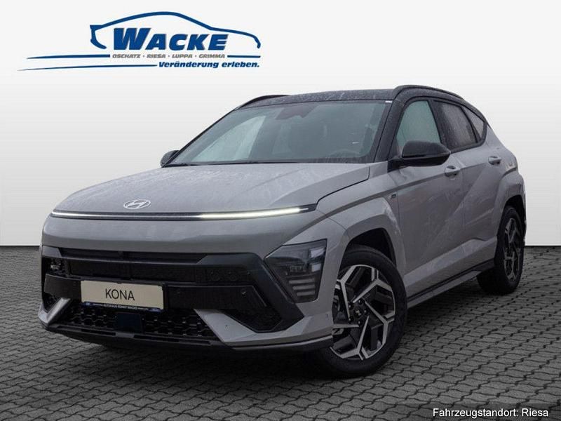 Farbe: grau Neu 2024 Hyundai Kona N Line SUV | 33.970 € (Etwas zu teuer) - Bild 1/4
