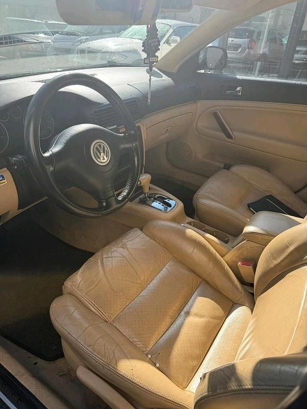 Gebraucht VW Passat 130 PS (95 kW) 2003 Grün Limousine