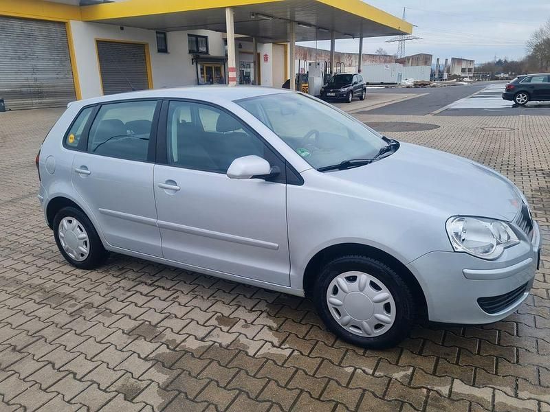 Gebraucht VW Polo Comfortline 75 PS (55 kW) 2006 Silber Kleinwagen