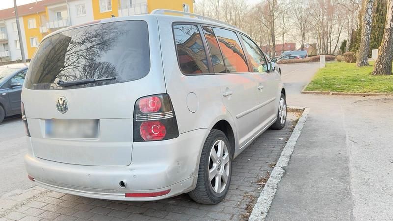 Gebraucht VW Touran 140 PS (102 kW) 2008 Silber Van / Kleinbus