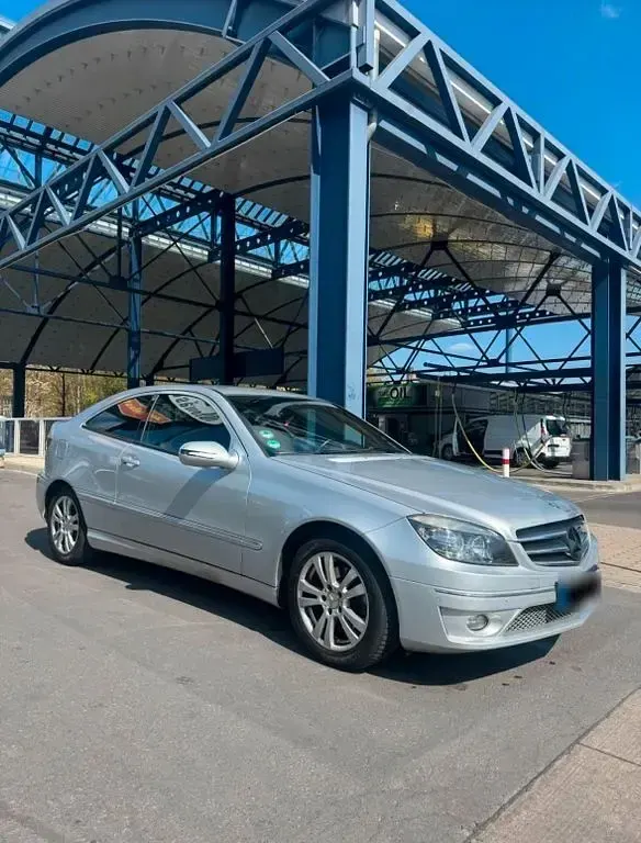 Gebraucht Mercedes CLC180 143 PS (105 kW) 2010 Silber Kleinwagen