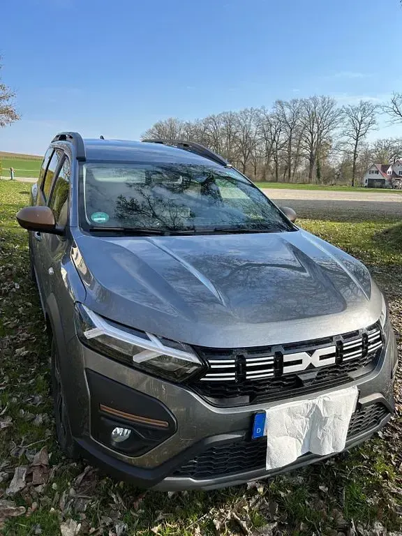 Gebraucht Dacia Jogger Extreme 110 PS (80 kW) 2023 Grau Van / Kleinbus
