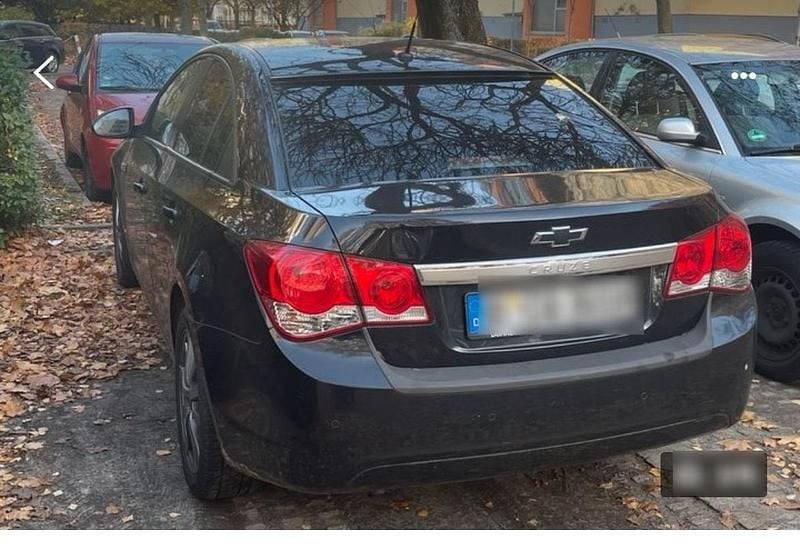 Gebraucht Chevrolet Cruze 141 PS (103 kW) 2010 Schwarz Limousine