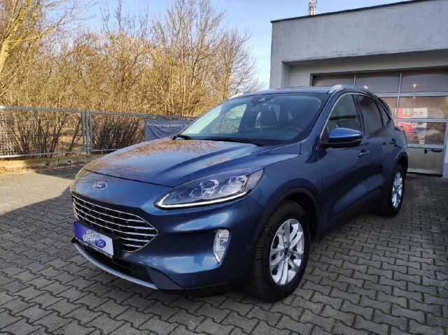Chromablau metallic (metallic) Gebraucht 2022 Ford Kuga Titanium X SUV | 26.880 € (Guter Preis) - Bild 1/4