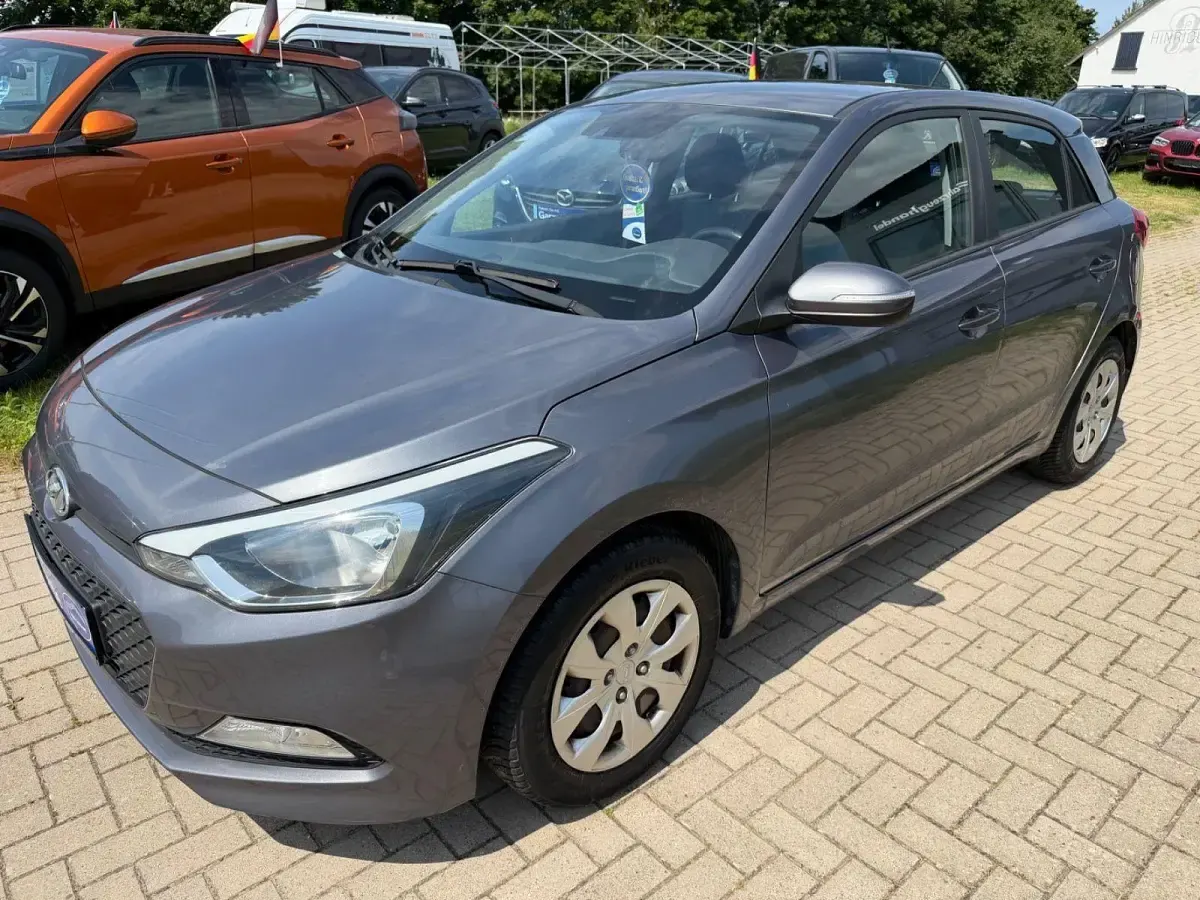 Gebraucht Hyundai i20 Trend 84 PS (61 kW) 2017 Kleinwagen