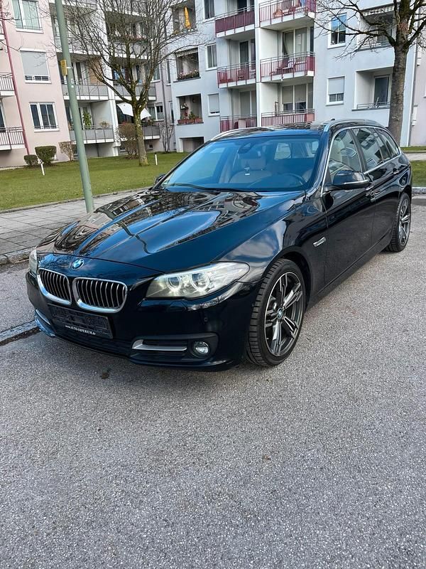 Gebraucht BMW 520 190 PS (139 kW) 2015 Schwarz Kombi