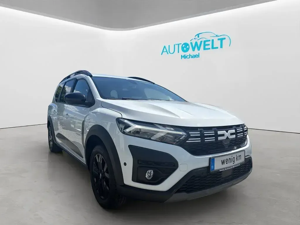 Gebraucht Dacia Jogger 94 PS (69 kW) 2023 Weiß Van / Kleinbus