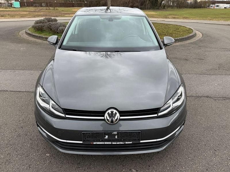 Gebraucht VW Golf VII 116 PS (85 kW) 2019 Grau Limousine