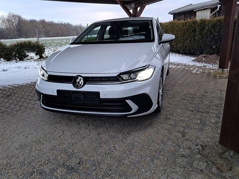 Gebraucht VW Polo 80 PS (58 kW) 2022 Weiß Kleinwagen