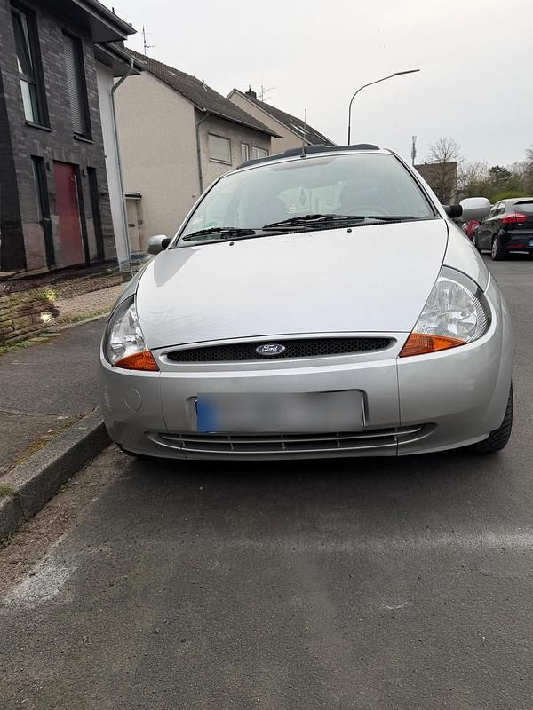 Gebraucht Ford Ka 71 PS (52 kW) 2002 Silber Kleinwagen