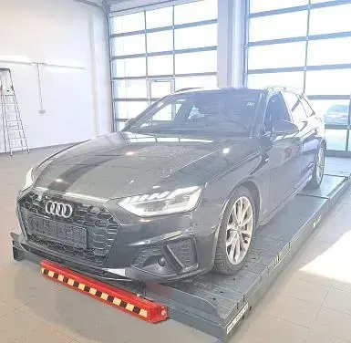 Gebraucht Audi A4 S-Line 286 PS (210 kW) 2022 Mythosschwarz Kombi