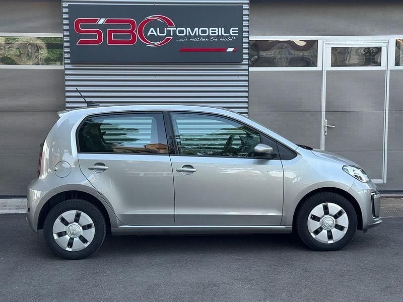 Silber Gebraucht 2020 VW e-up! Kleinwagen | 11.100 € (Guter Preis) - Bild 1/4