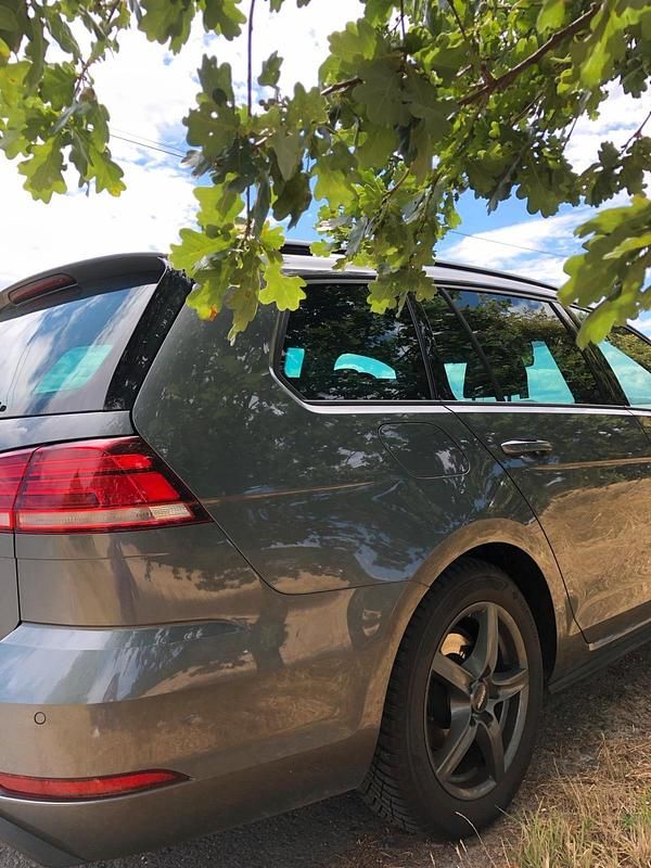 Gebraucht VW Golf VII GTD 184 PS (135 kW) 2019 Grau Kombi