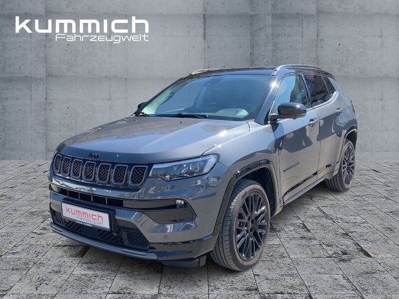 Gebraucht Jeep Compass 131 PS (96 kW) 2024 Graphite grey (grau) SUV