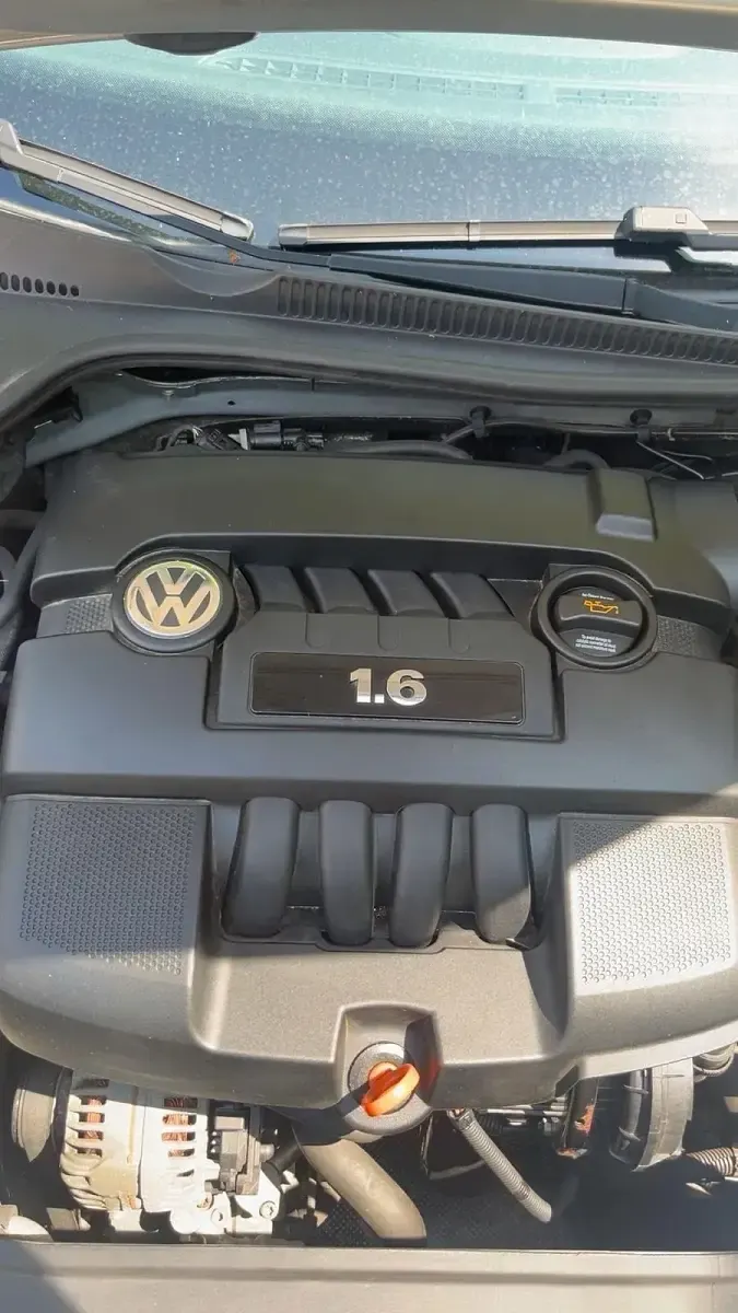 Gebraucht VW Golf V 102 PS (75 kW) 2005 Silber Kleinwagen