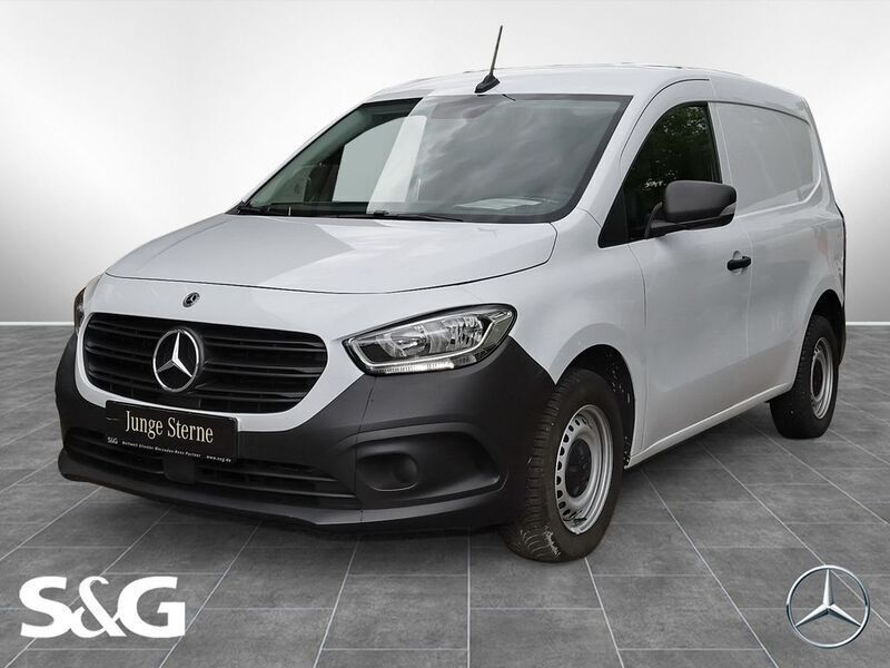 Arktikweiß Gebraucht 2023 Mercedes Citan 108 Van / Kleinbus | 13.566 € (Guter Preis) - Bild 1/3