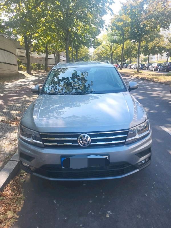 Grau Gebraucht 2019 VW Tiguan Allspace SUV | 29.999 € (Fairer Preis) - Bild 1/4