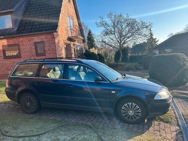 Gebraucht VW Passat 130 PS (95 kW) 2003 Blau Kombi