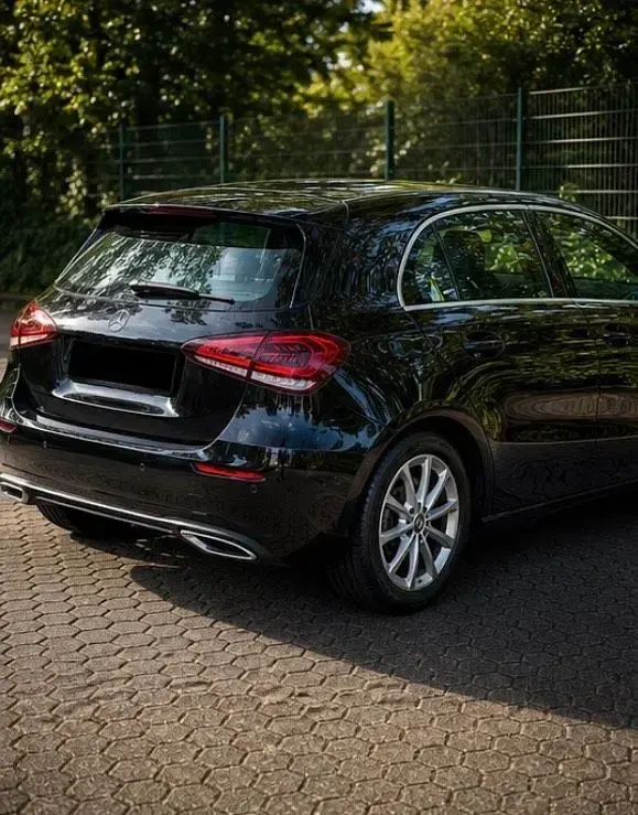 Gebraucht Mercedes A200 150 PS (110 kW) 2019 Schwarz Limousine