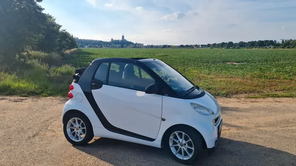 Gebraucht Smart ForTwo Cabrio 61 PS (44 kW) 2013 Weiß Cabrio
