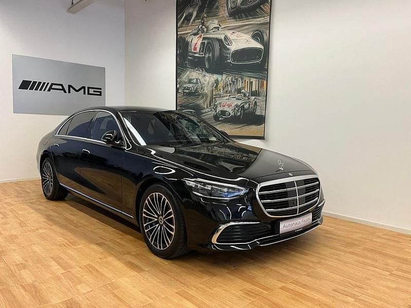Obsidianschwarz metalliclack Gebraucht 2022 Mercedes S580 Limousine | 67.949 € (Superpreis) - Bild 1/4