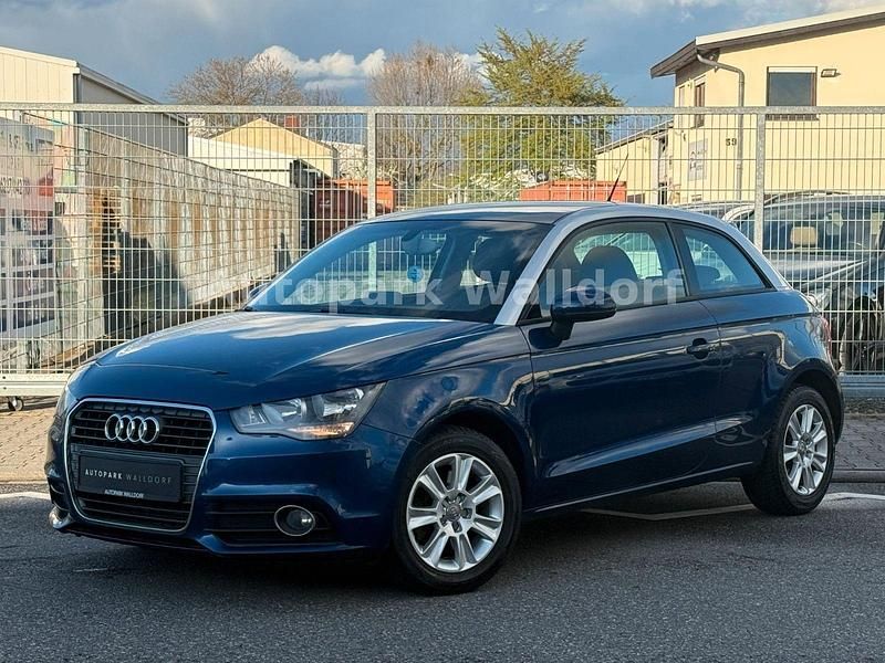 Second-hand Audi A1 Attraction 105 CP (77 kW) 2012 Albastru Hatchback