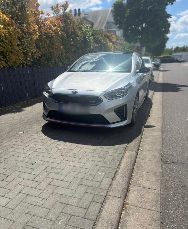 Silber Gebraucht 2021 Kia ProCeed Kleinwagen | 24.200 € (Guter Preis) - Bild 1/4