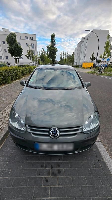 Grün Gebraucht 2004 VW Golf V Coupé | 2.500 € (Fairer Preis) - Bild 1/4