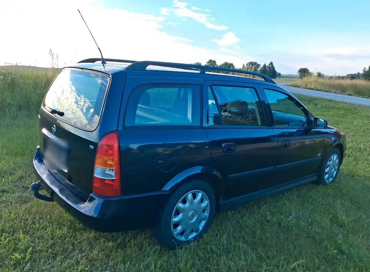 Gebraucht Opel Astra 84 PS (61 kW) 2003 Blau Kombi