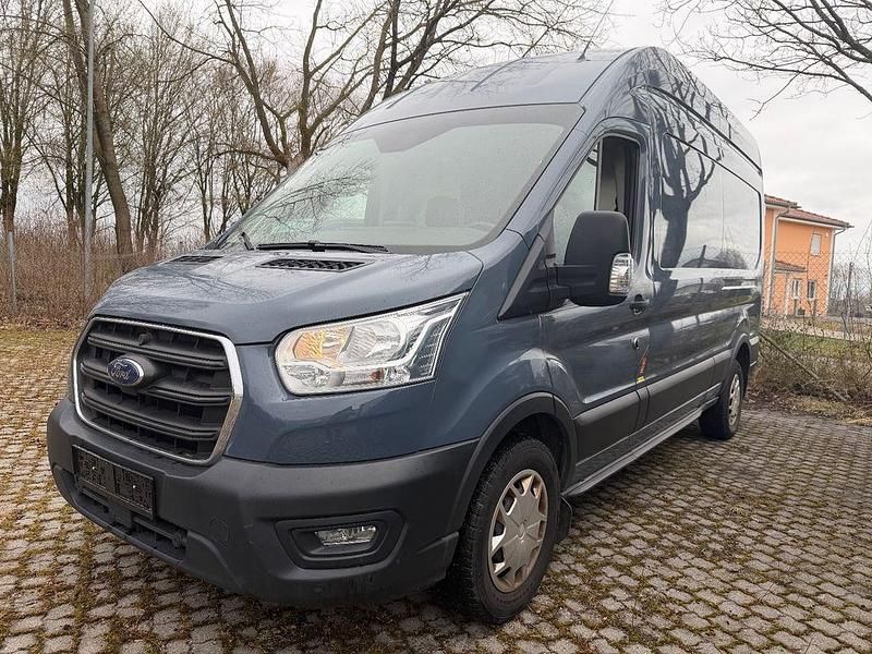 Gebraucht Ford Transit Trend 131 PS (96 kW) 2020 Grau Limousine