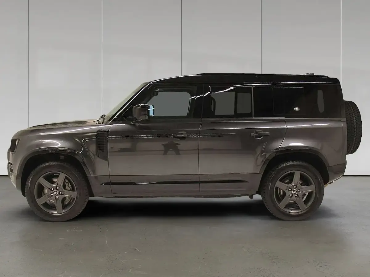 Gebraucht Land Rover Defender SE Dynamic 304 PS (223 kW) 2023 Carpathian grey SUV