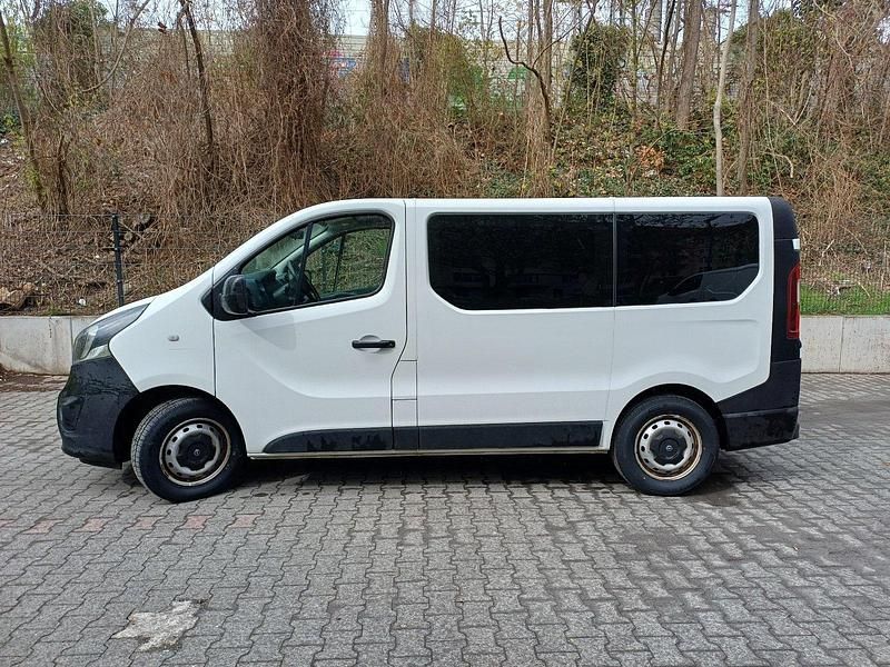 Gebraucht Opel Vivaro 125 PS (91 kW) 2017 Weiß Van / Kleinbus