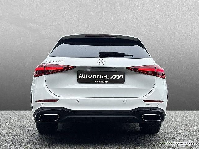 Gebraucht Mercedes C220 Advanced 197 PS (144 kW) 2024 Polarweiss  unilack Kombi