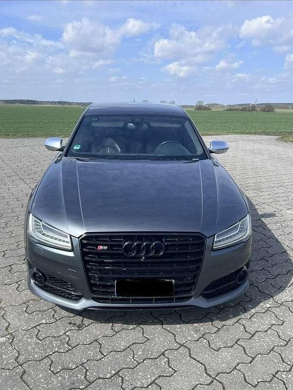 Gebraucht Audi S8 519 PS (381 kW) 2014 Limousine