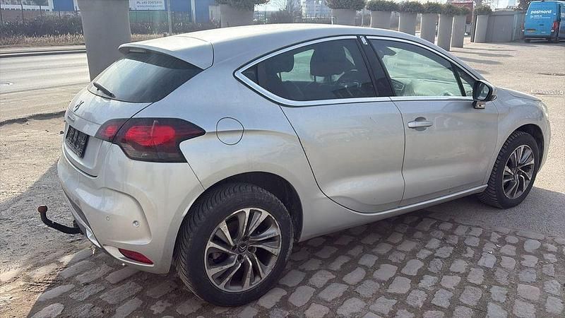 Gebraucht Citroën DS4 So Chic 111 PS (81 kW) 2011 Grau Kleinwagen