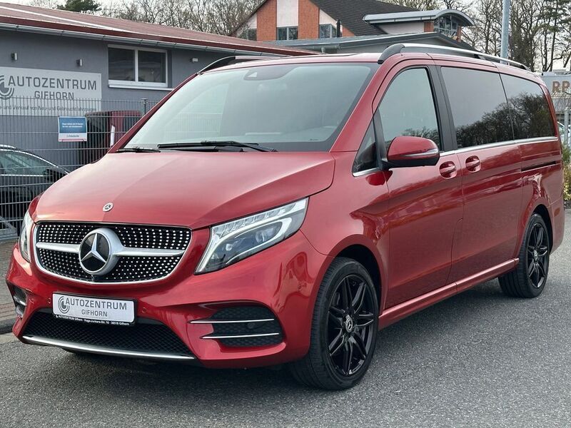 Rot Gebraucht 2020 Mercedes V300 Avantgarde Edition Van / Kleinbus | 45.900 € (Fairer Preis) - Bild 1/4