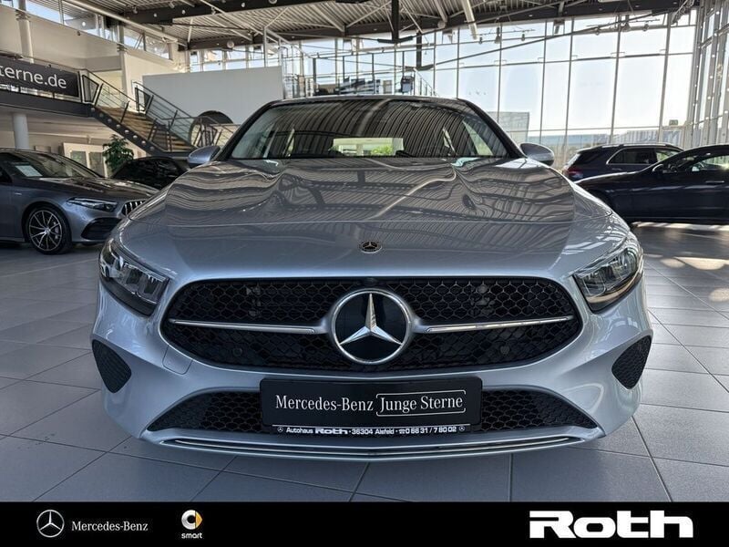 Gebraucht Mercedes A200 Progressive 163 PS (119 kW) 2024 Silber Limousine