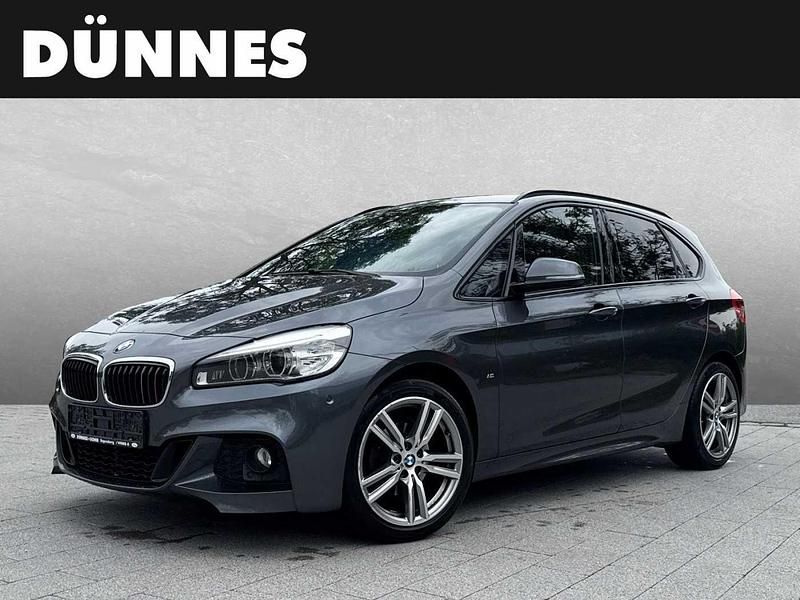 Grau (mineralgrau metallic) Gebraucht 2017 BMW 218 Active Tourer M Sport Van / Kleinbus | 14.460 € (Etwas zu teuer) - Bild 1/4