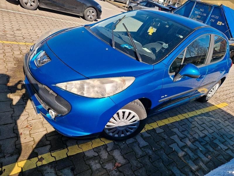 Gebraucht Peugeot 207 Urban Move 95 PS (69 kW) 2009 Blau Limousine