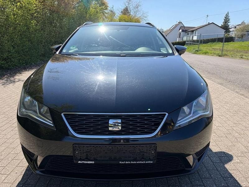 Usado Seat Leon ST Reference 110 HP (80 kW) 2016 Preto Carrinha