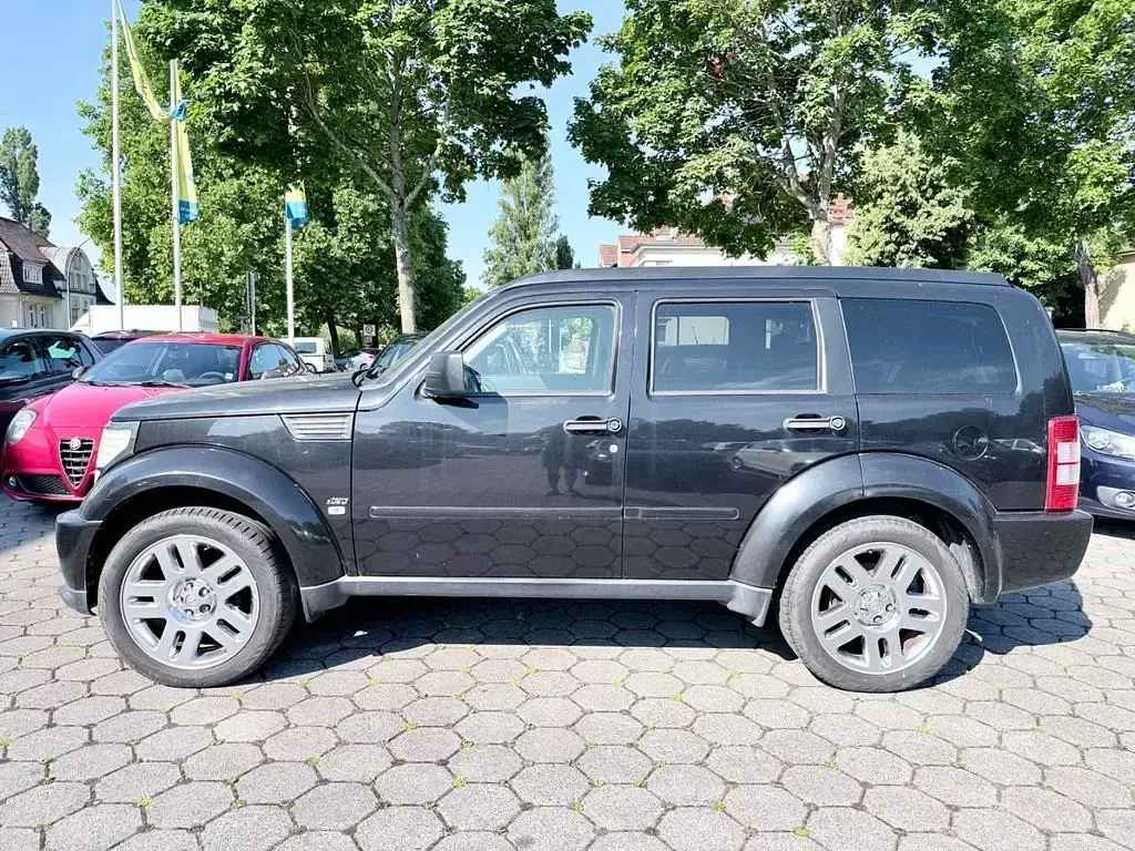 Gebraucht Dodge Nitro SXT 177 PS (130 kW) 2010 Schwarz SUV