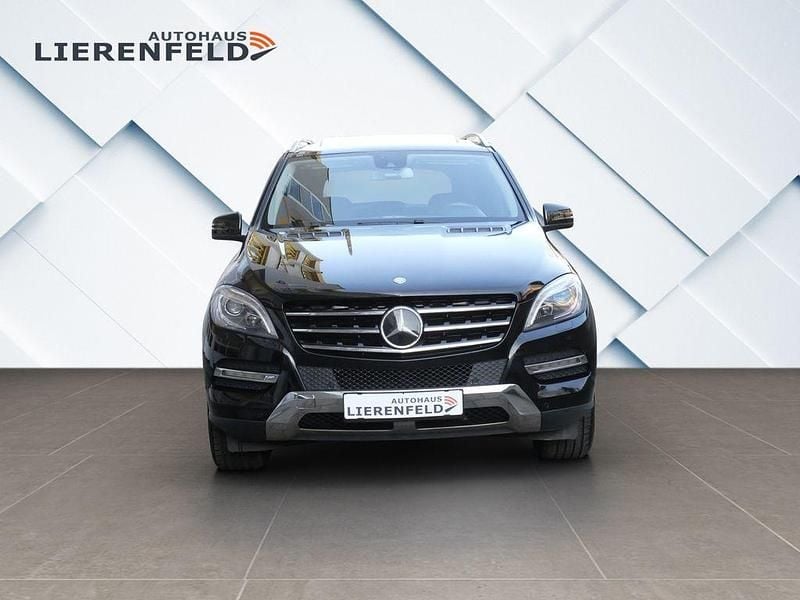 Gebraucht Mercedes ML350 306 PS (225 kW) 2012 Obsidianschwarz  lack SUV